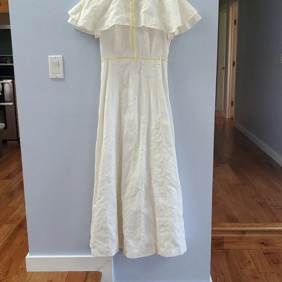 Vintage 1960 Eyelet Handmade Dress - Picture 3 of 11